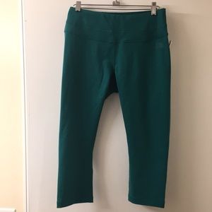The North Face emerald green capris